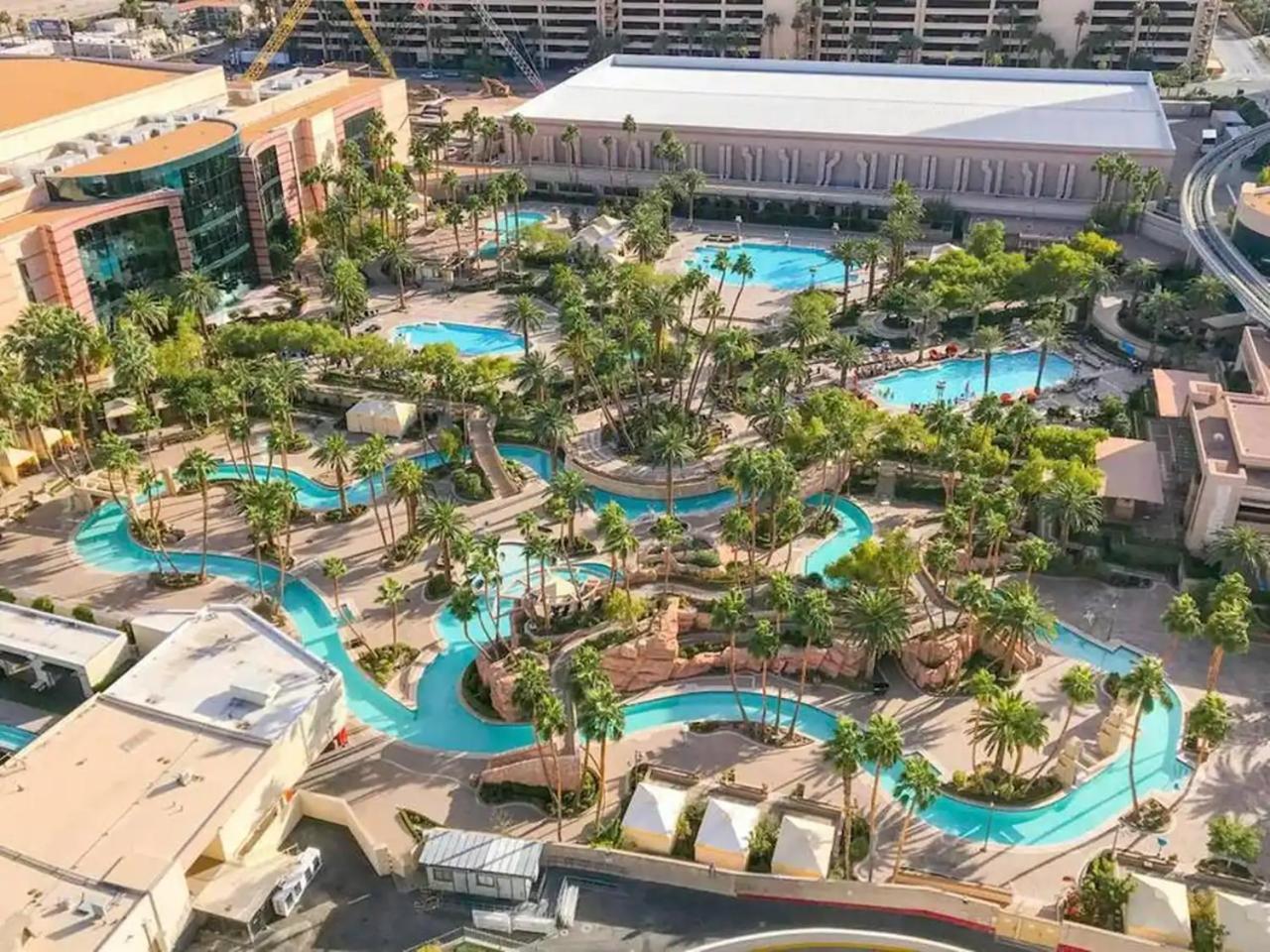 Lady Luck'S Vista - Private Balcony - Full Kitchen - Two Full Baths - Jetted Tub - Full Mgm Grand Resort Access W No Resort Fee At Mgm Signature Las Vegas Kültér fotó
